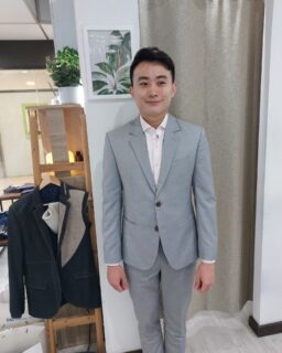 The modern gentlemanās stapleāversatile, fresh, and perfectly fitted š
.
.
#ethanmen #ethanmensuit
#grey #suits #style #menswear